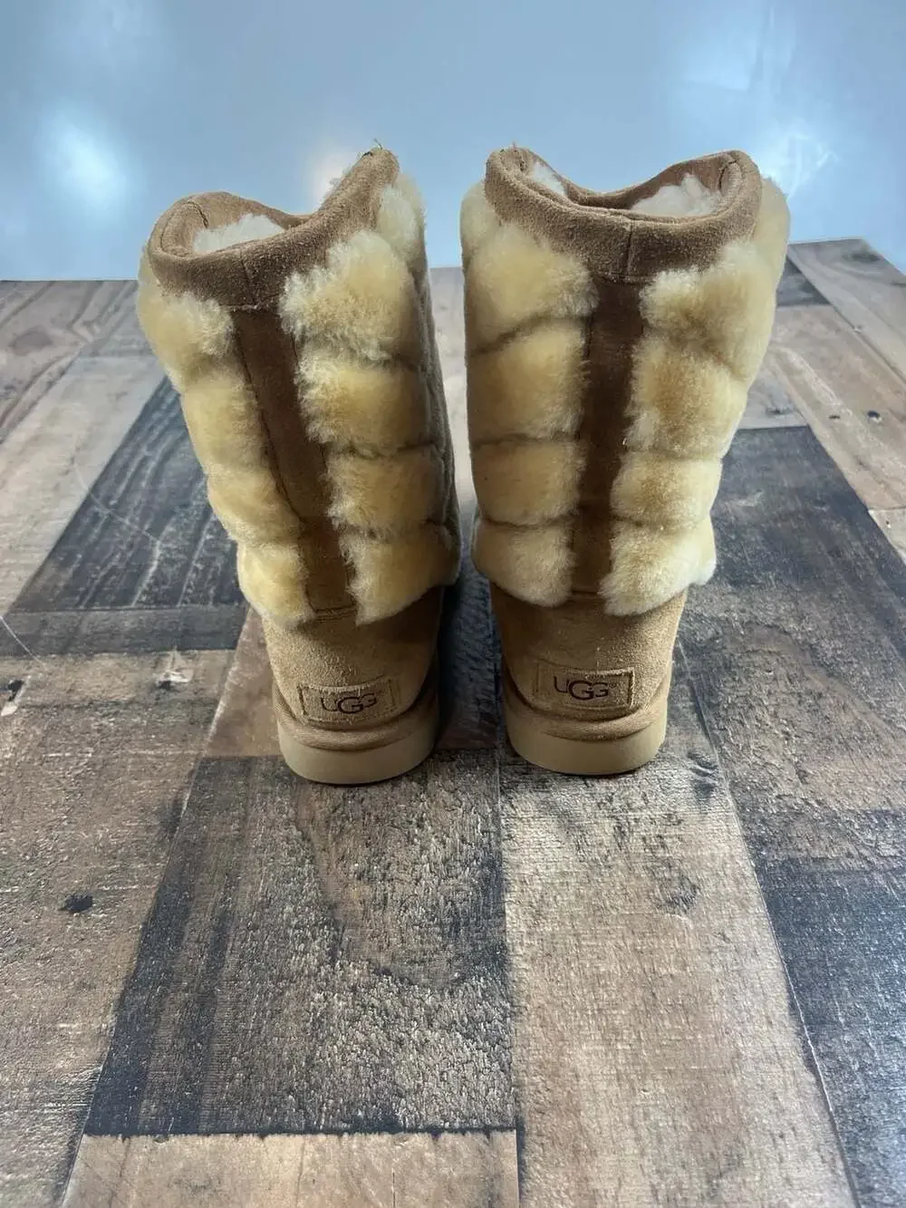 UGG‎ Tania Suede Sheepskin Chestnut Fur Boots